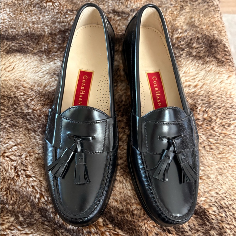 SOLD SOLD sold Haan men’s Black Tassel Loafers size 9?
